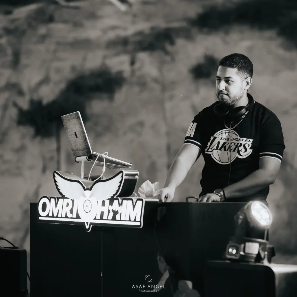 DJ עומרי חיים – תקליטן למסיבות רווקות ואירועים פרטיים באווירה מחשמלת