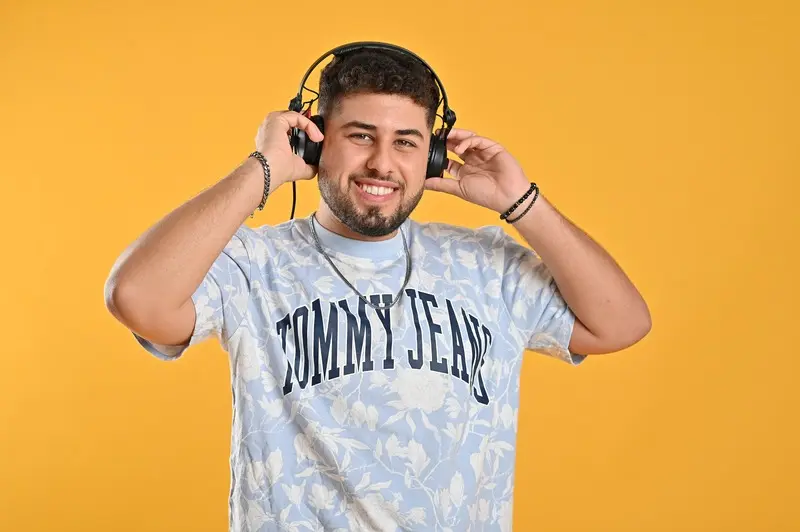 די ג'יי עומרי חיים – תקליטן מקצועי לחתונות ואירועים